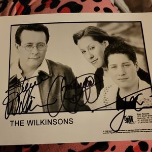 Autographed 5x7 photo of The Wilkinsons